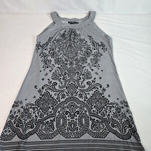 Urban Mango Womens_sleeveless Top Size Medium in Gray